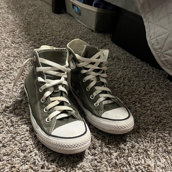 Women’s Gray All Star Converse - Picture 4 of 4